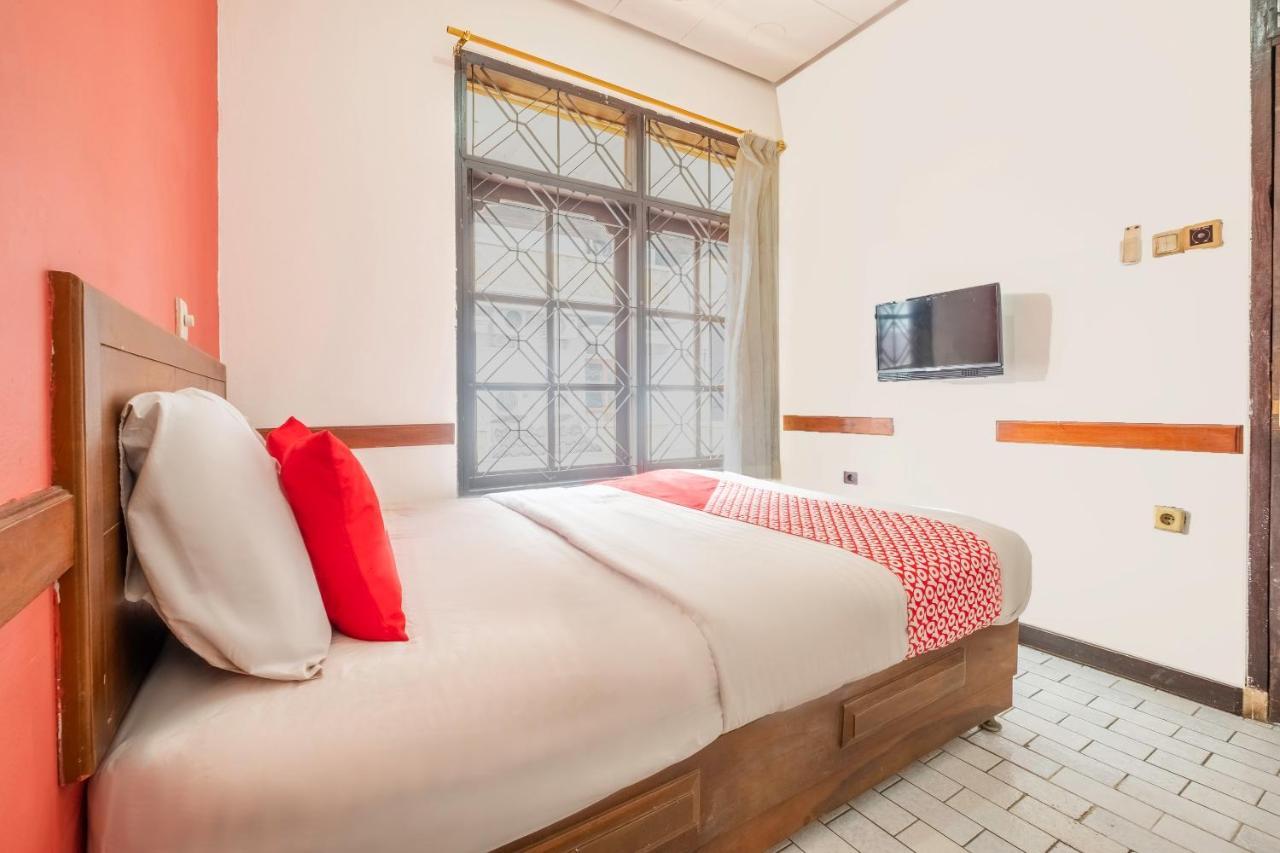 Oyo 1945 Hotel Bali Indah Bandung Eksteriør bilde