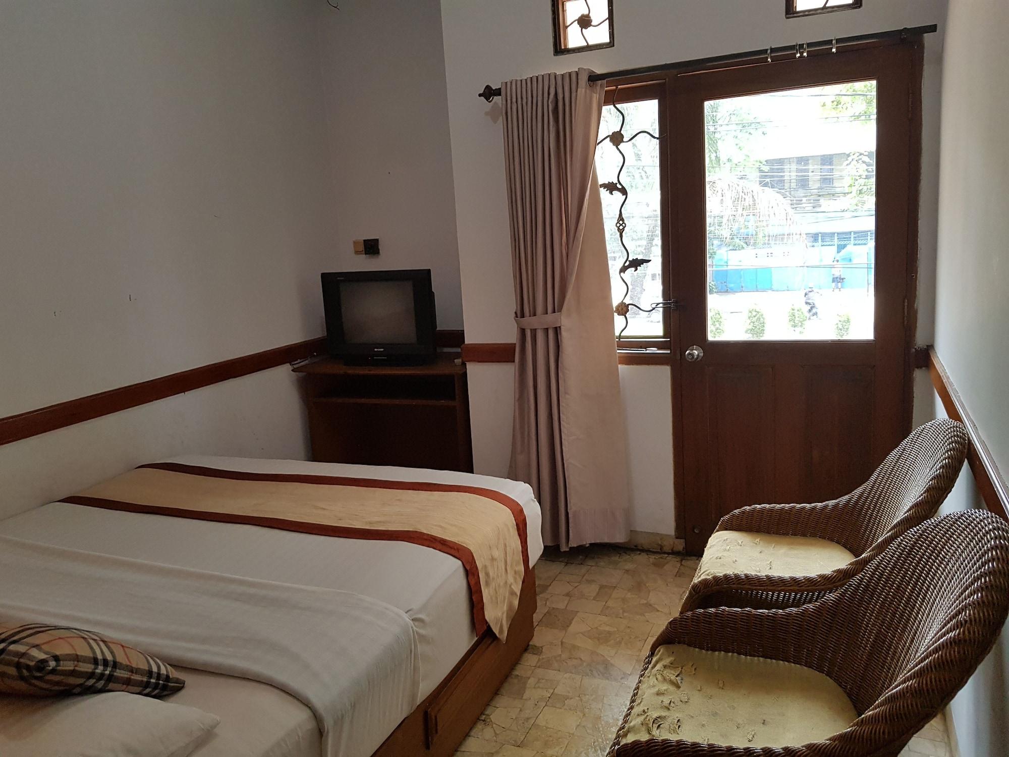 Oyo 1945 Hotel Bali Indah Bandung Eksteriør bilde