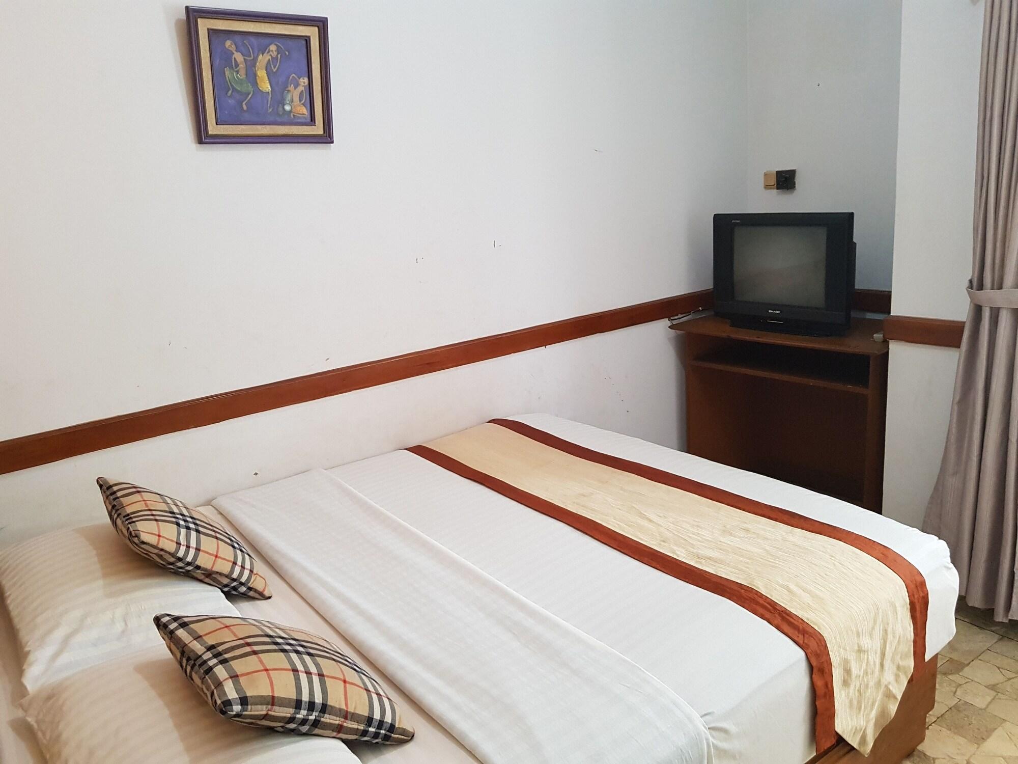 Oyo 1945 Hotel Bali Indah Bandung Eksteriør bilde