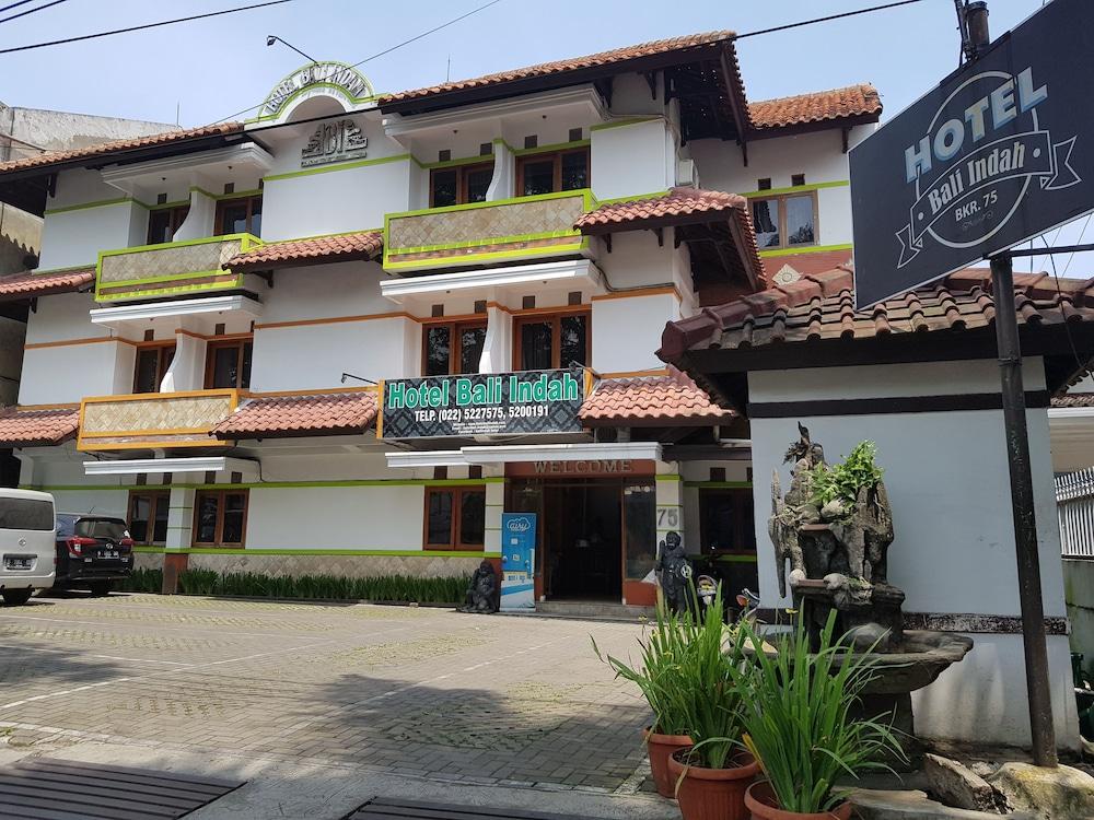 Oyo 1945 Hotel Bali Indah Bandung Eksteriør bilde
