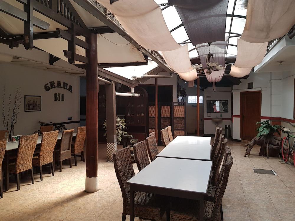 Oyo 1945 Hotel Bali Indah Bandung Eksteriør bilde