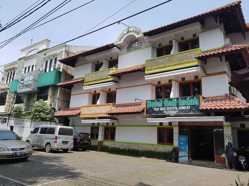 Oyo 1945 Hotel Bali Indah Bandung Eksteriør bilde