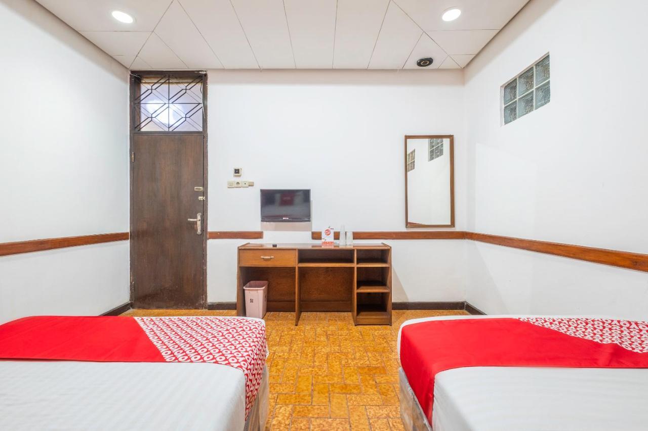Oyo 1945 Hotel Bali Indah Bandung Eksteriør bilde
